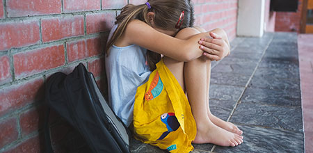 El acoso escolar es un tipo de agresión en el contexto escolar.
