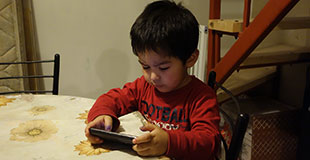 Factores de riesgo en el abuso tecnológico Representación de los efectos psicológicos de la tecnología