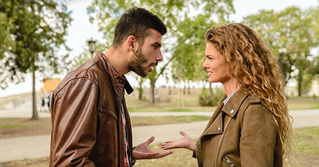 Muestra del comportamiento violento hacia las mujeres dentro del contexto social.