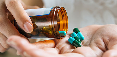 Psiquiatras y su rol en la prescripción de psicofármacos Los psicofármacos son prescritos por los psiquiatras