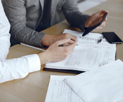 El peritaje psicosocial y Psicológico, lo realiza tanto una psicóloga como una asistente social