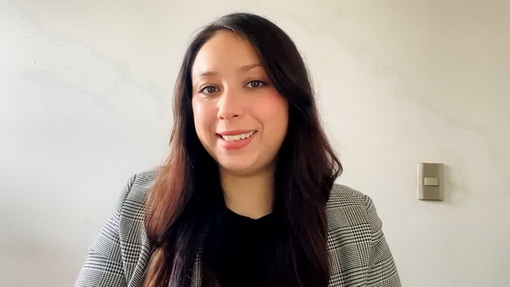 Zafiro una joven profesional dispuesta a ayudarte y entregarte un espacio seguro donde puedas sanar.