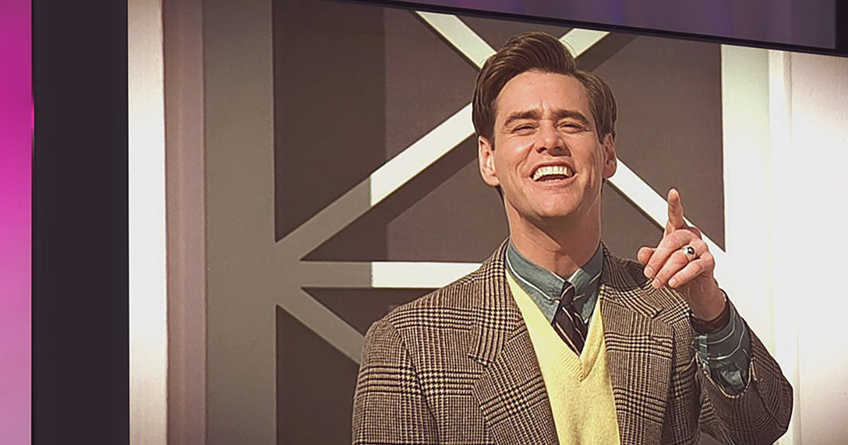 Una imagen evocadora del síndrome de Truman, en donde la vida es observada y grabada sin que lo sepa