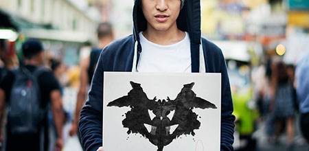 Un total de 10 láminas principalmente simétricas componen al Test de Rorschach