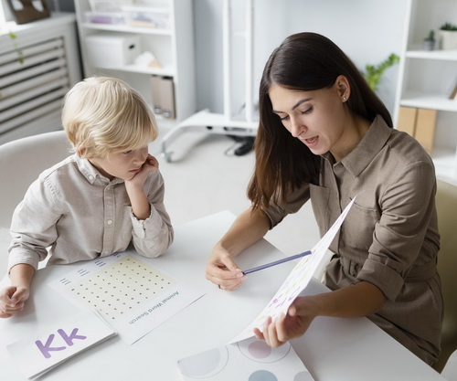 Sesiones psicopedagógicas: apoyo profesional para mejorar el aprendizaje y el rendimiento académico.
