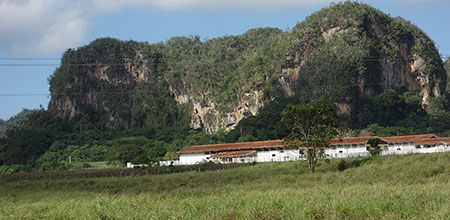 El paso de los rasgos de personalidad a los trastornos Los rasgos de personalidad cuando son inflexibles pasan a ser trastornos