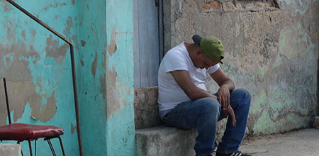 Actos violentos que afectan los derechos básicos La vulneración de los derechos básicos sociales son vividos como actos violentos